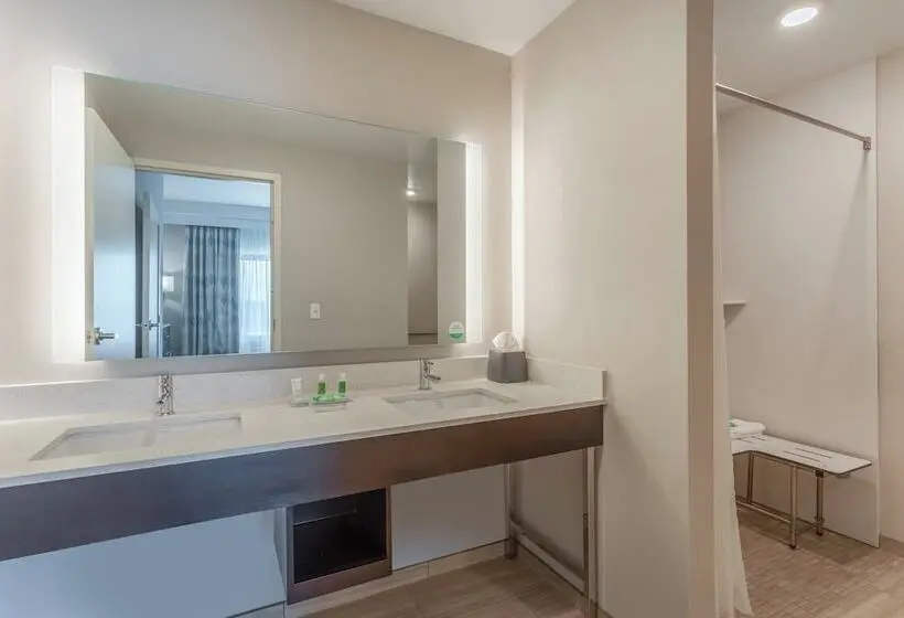 身障者適用スイートルーム, Holiday Inn & Suites   Jefferson City, An Ihg