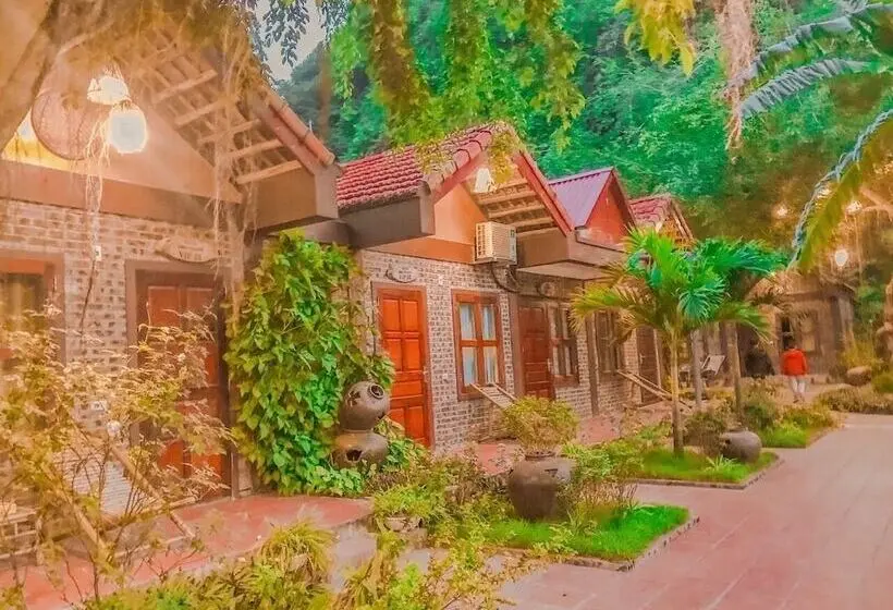 اتاق استاندارد سه نفره, Tam Coc Central Bungalow Hostel