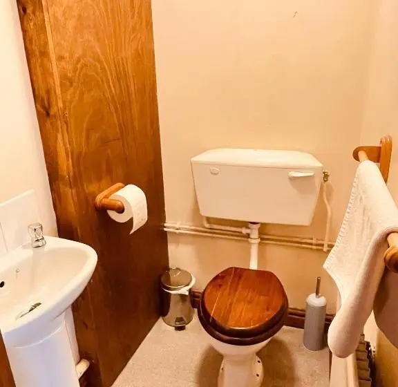 バス共有のスタンダードルーム, Halfway House Inn & Cottages