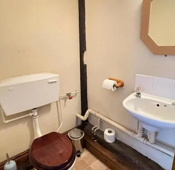 スタンダード4人部屋, Halfway House Inn & Cottages