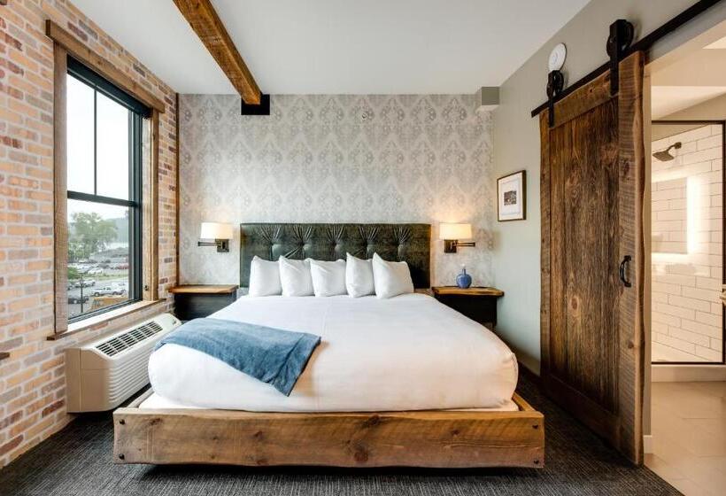 غرفة قياسية سرير كينج, Crosby