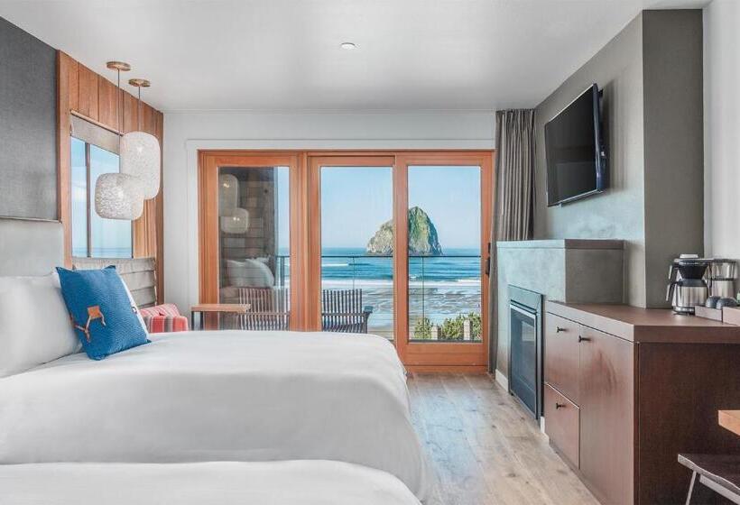 带特大床的标准间, Headlands Coastal Lodge & Spa