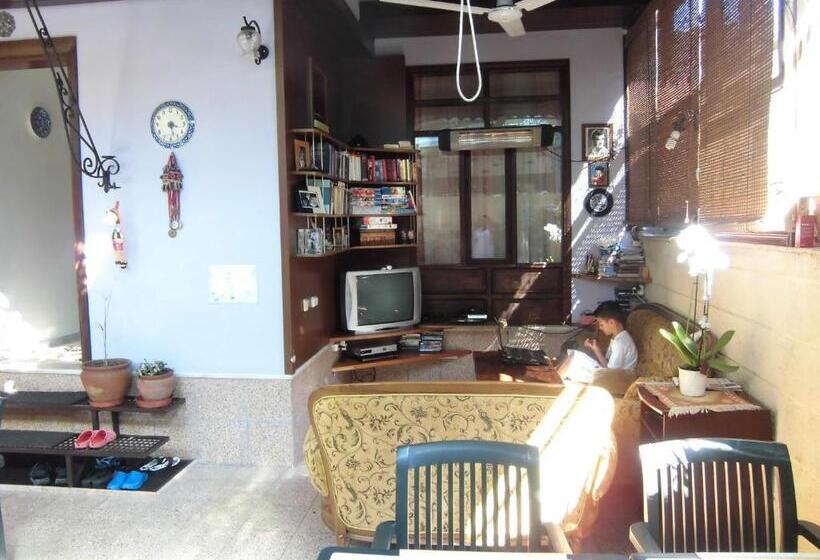 اتاق استاندارد, Sultan Pension