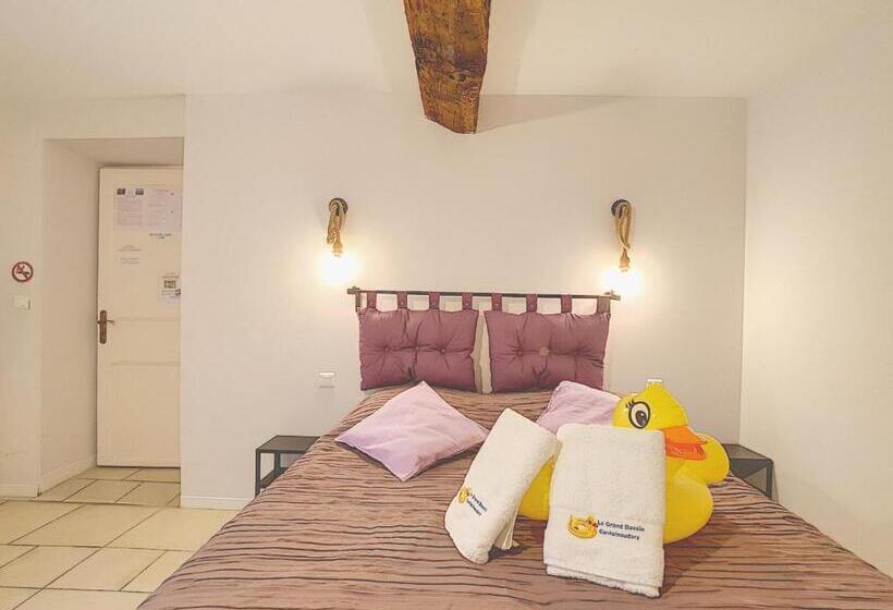 패밀리 룸, Le Grand Bassin