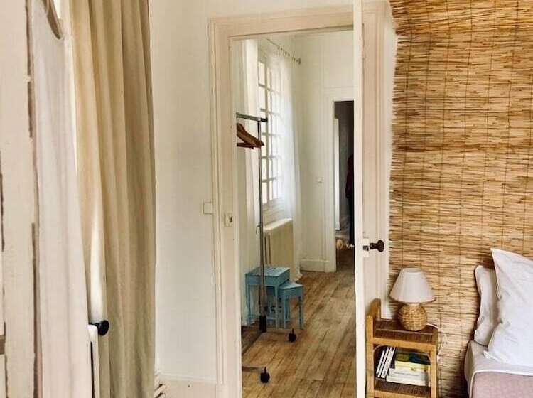 سوییت لوکس, Maison Raphaël Kafka