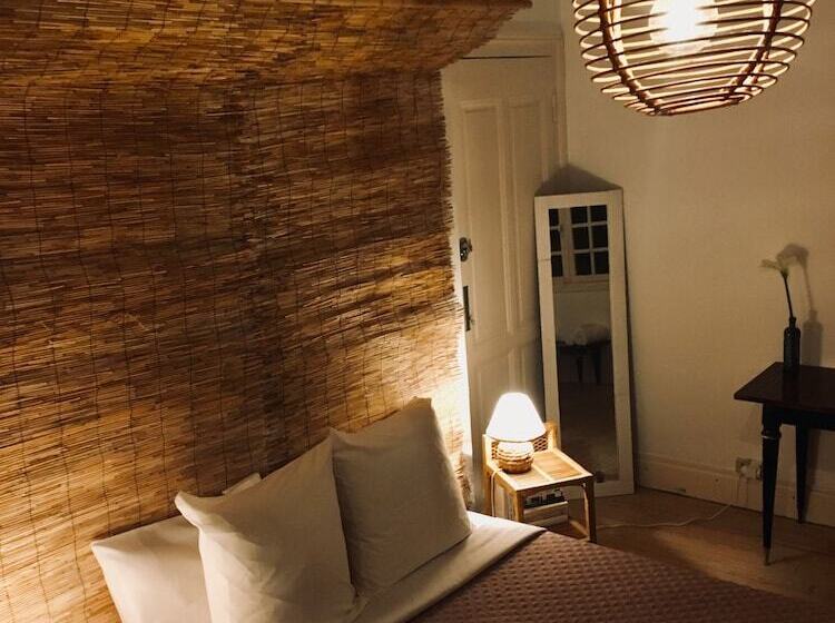 سوییت لوکس, Maison Raphaël Kafka