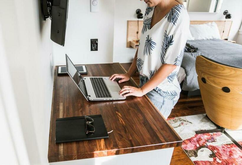 Люкс Deluxe Кровать Кинг, Norblad