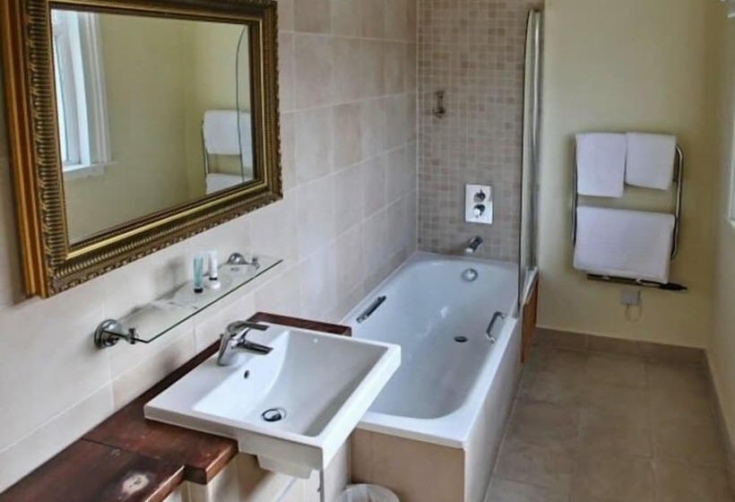 스탠다드 룸, The Foinavon