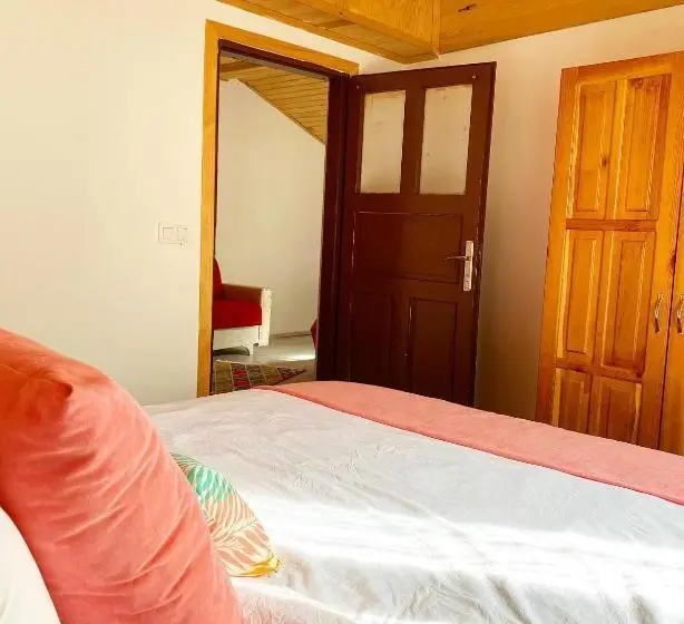 コンフォートトリプルルーム, Kara Kedi Beach Bungalow