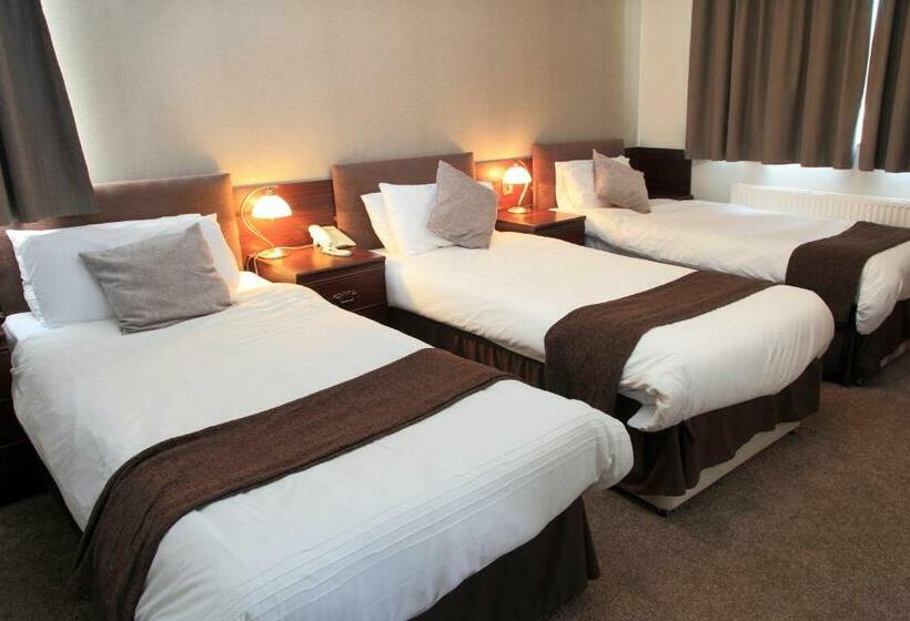 חדר סטנדרט לשלושה, Park