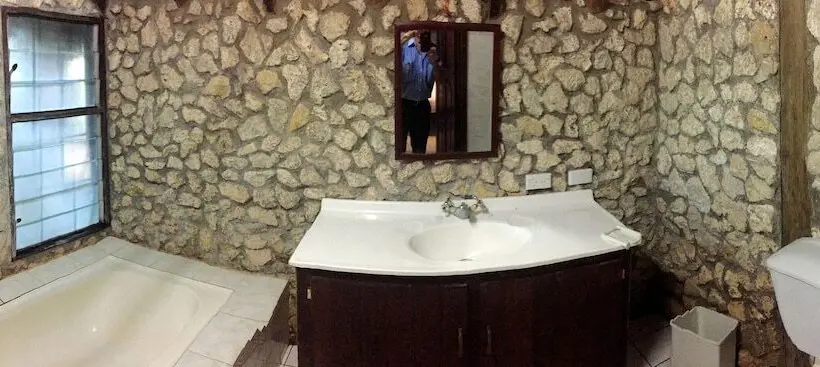 ویلای استاندارد 3 خوابه, Treetops Lodge