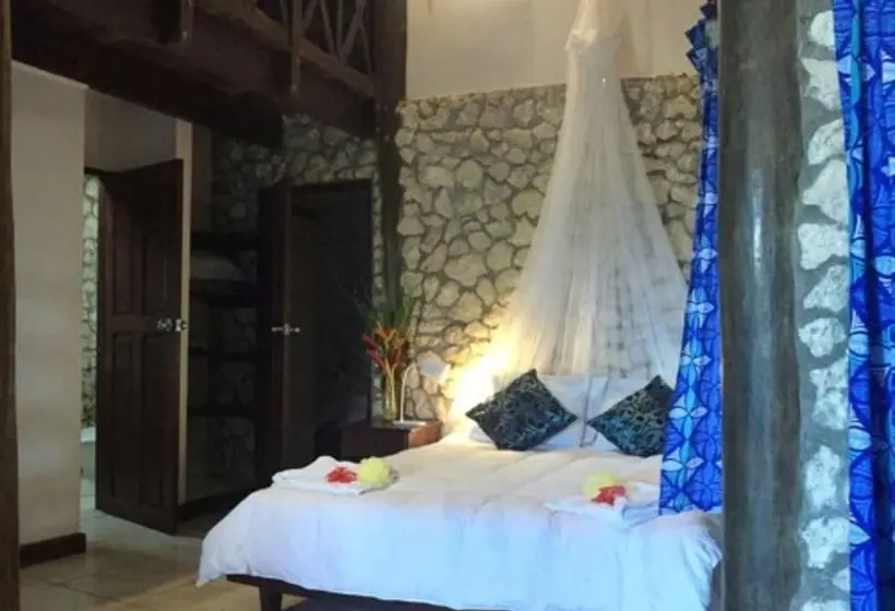 ویلای استاندارد 3 خوابه, Treetops Lodge