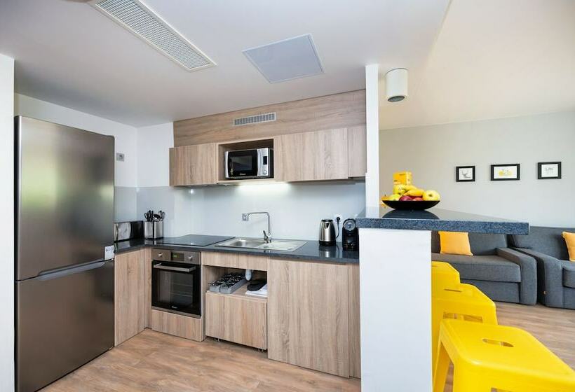 Вилла 4 Спальни, Staycity Aparthotels Near Disneyland Paris