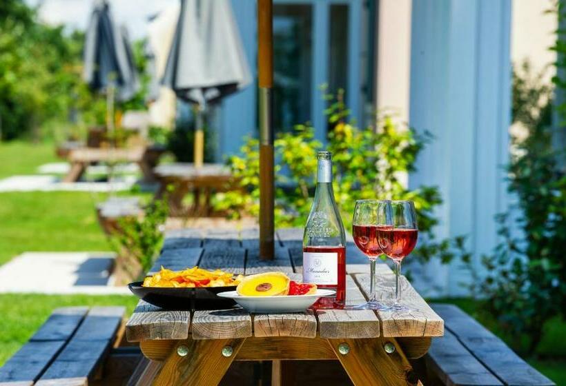 Вилла 5 Спален, Staycity Aparthotels Near Disneyland Paris