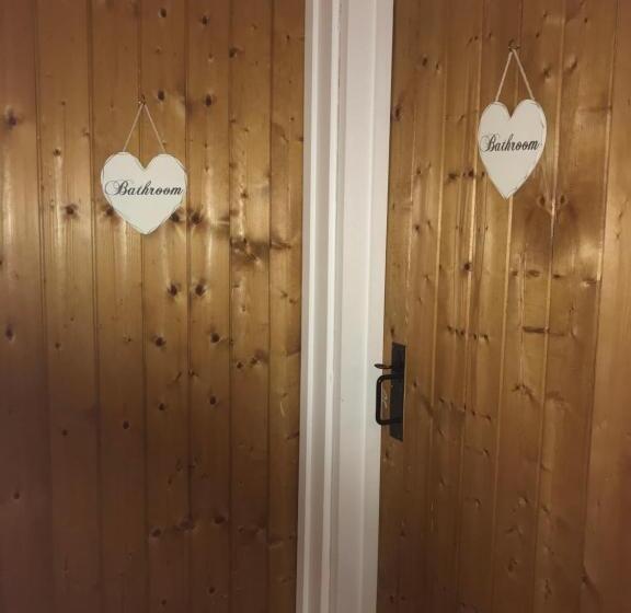 Номер Economy, Rose And Crown At Redmarley