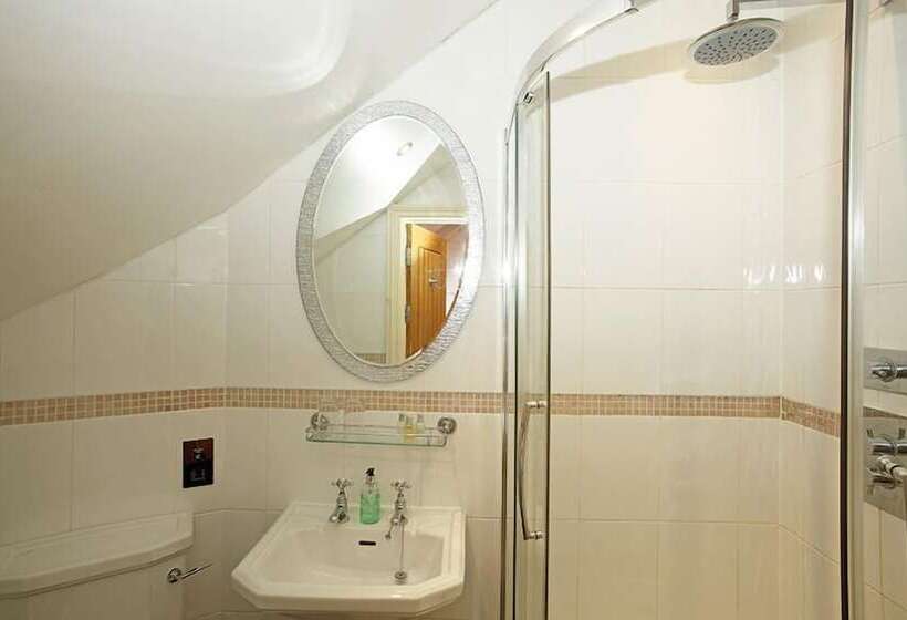 اتاق پرمیوم, Castle