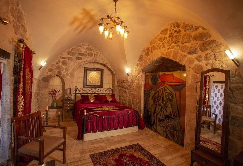 高级大房间, Selçuklu Konağı