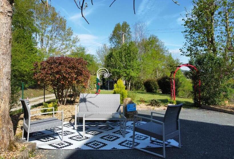 غرفة قياسية مطلّة علي الحديقة, La Bayardine