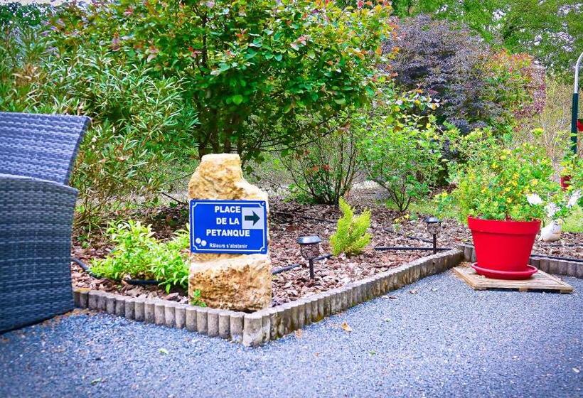 غرفة عائلية, La Bayardine