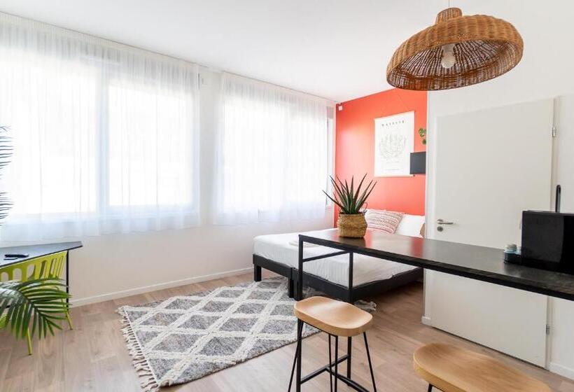 标准工作室, Ecla Paris Massy Palaiseau