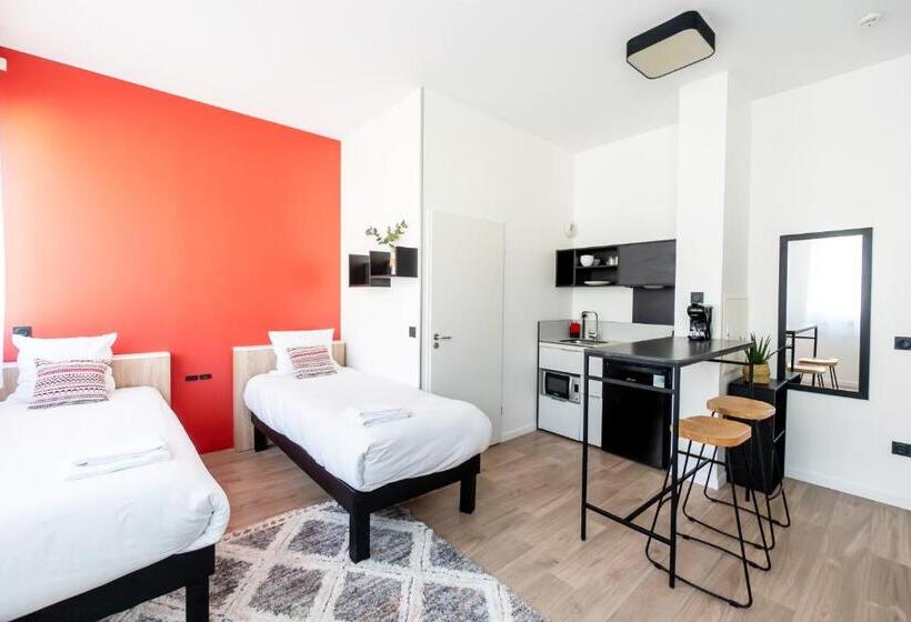 标准工作室, Ecla Paris Massy Palaiseau