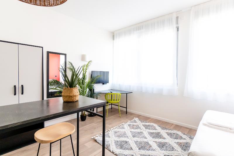 标准工作室, Ecla Paris Massy Palaiseau