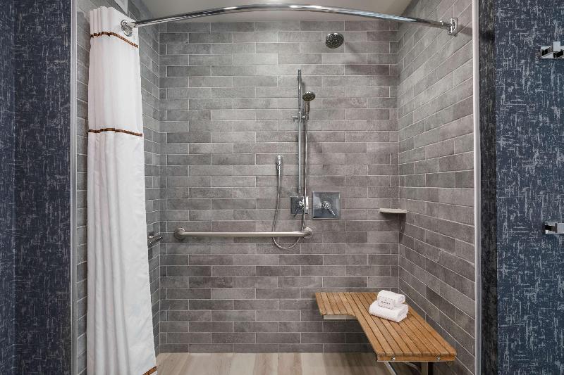 带大床的标准间, Carte Hotel San Diego Downtown, Curio Collection By Hilton