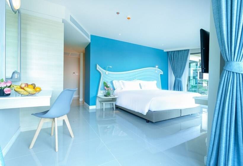 Номер Deluxe Вид на Море, Centara Sonrisa Residences & Suites Sriracha