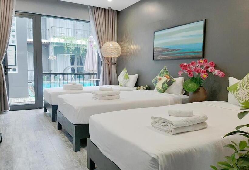 اتاق استاندارد سه تخته با چشمانداز استخر, Sea’lavie Boutique Resort & Spa