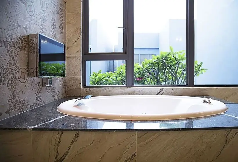 اتاق سوپریور, Royal Group Motel Fengshan Branch