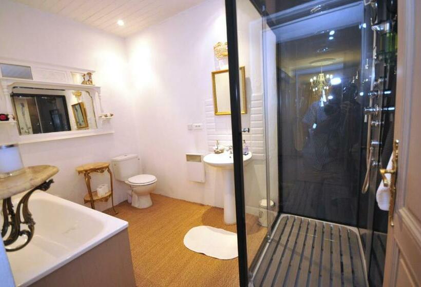 Стандартный Номер Кровать Кинг, 52 Eymet