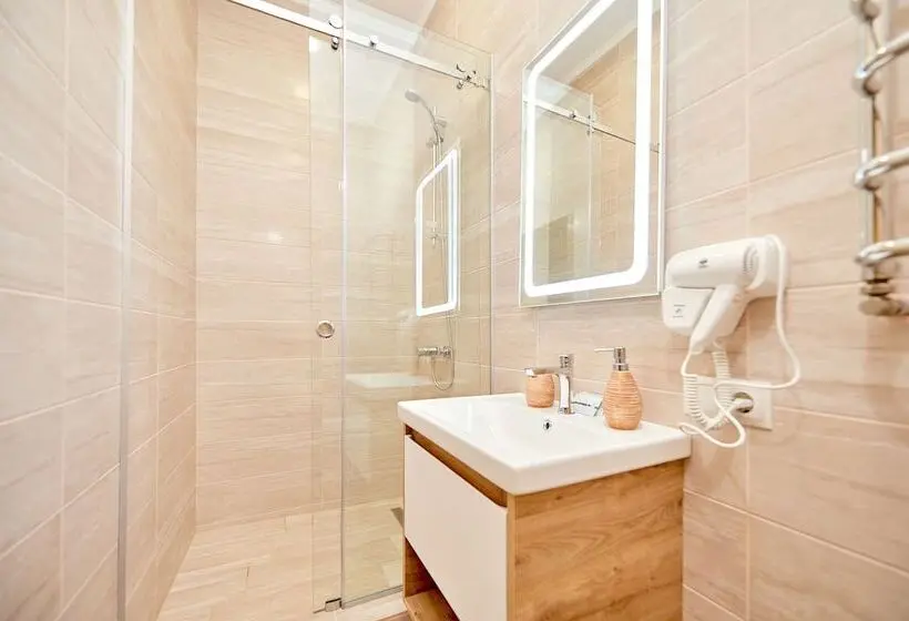 اتاق استاندارد, Cossacks Hostel