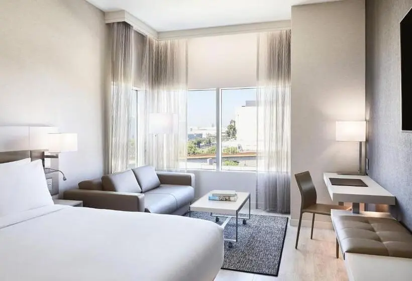 キングサイズベッドのスタンダードルーム, Ac Hotel By Marriott Los Angeles South Bay