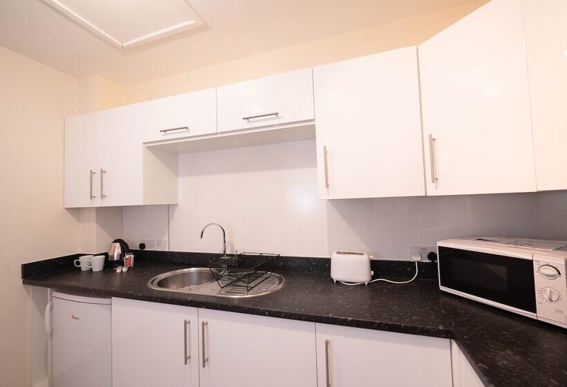 חדר סטודיו סטנדרד, Chase Suites