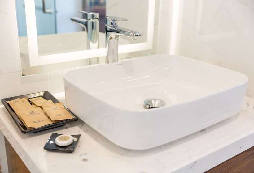 اتاق لوکس با چشم‌انداز دریا, Cn Palace Boutique Hotel & Spa