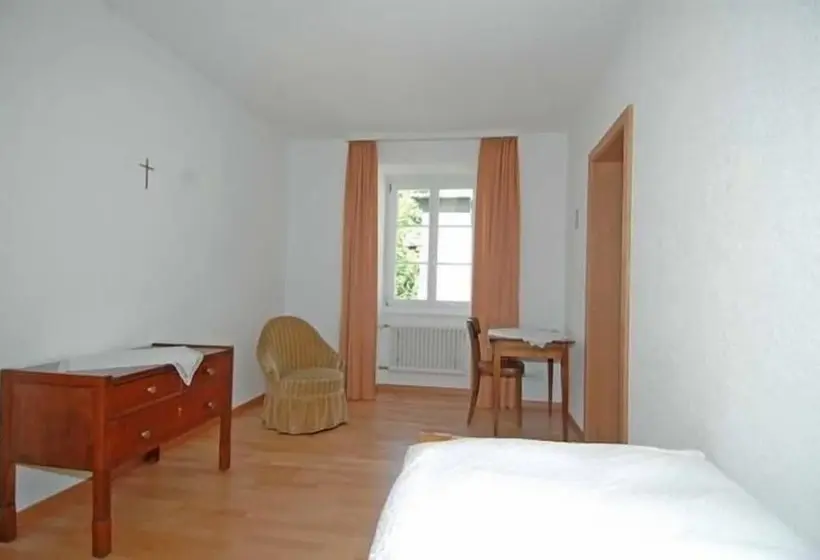 Standard Yhden Hengen Huone, Gästehaus St. Ursula