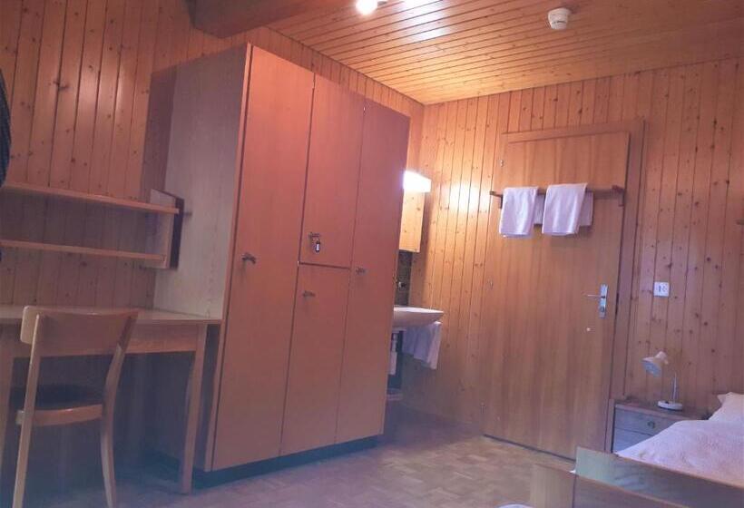 חדר אקונומי, Gästehaus St. Ursula