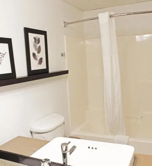デラックススイート, Independence Stay Hotel & Suites