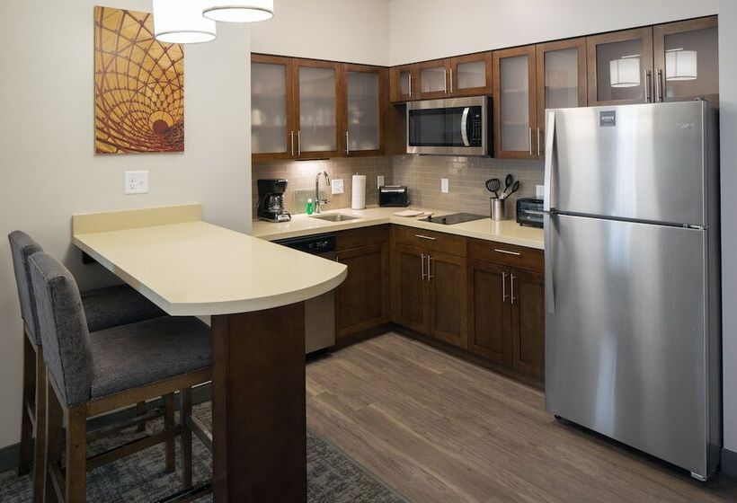 带2个卧室的套房, Staybridge Suites   Phoenix – Biltmore Area, An Ihg