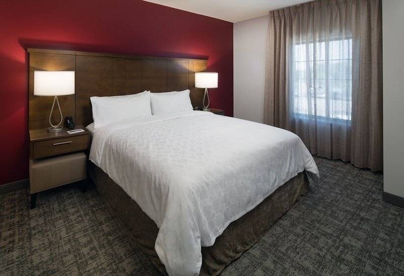 סוויטה מותאמת לאדם עם מוגבלויות, Staybridge Suites Phoenix – Biltmore Area, An Ihg