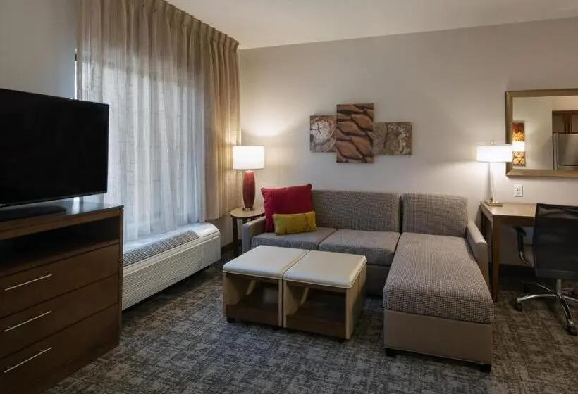 キングサイズベッドのデラックススイート, Staybridge Suites Phoenix – Biltmore Area, An Ihg