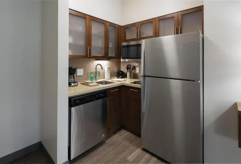 キングサイズベッドのデラックススイート, Staybridge Suites Phoenix – Biltmore Area, An Ihg