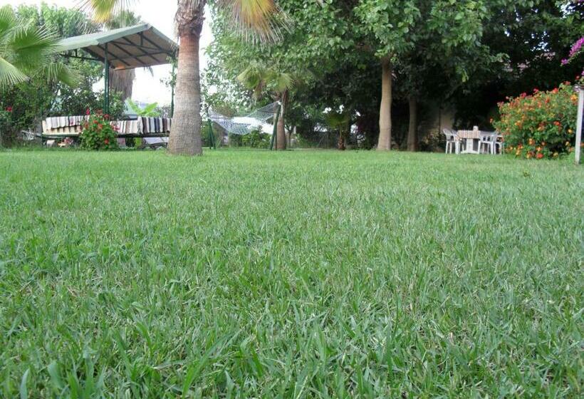 Habitació Triple Estàndard, Cesur Pansiyon