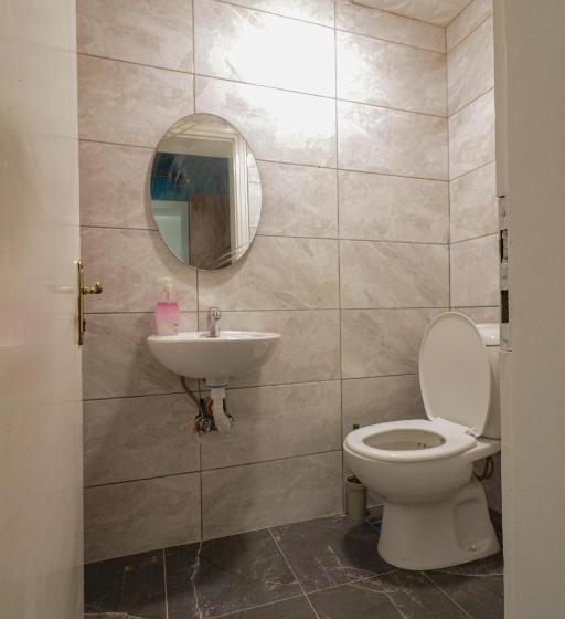 اتاق استاندارد, Gold Coast Hostel