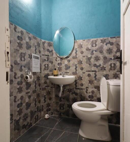 اتاق استاندارد, Gold Coast Hostel