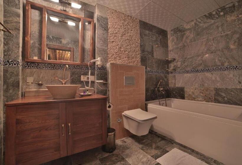 Deluxe-huone King-vuode, Caravanserai Inn