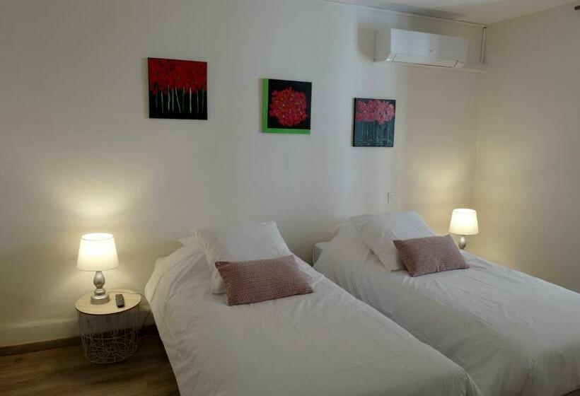 جناح, De Ma Tante