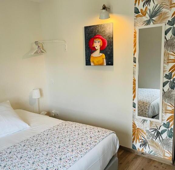 غرفة ديلوكس, De Ma Tante