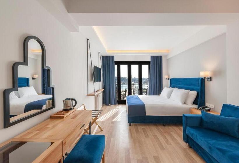 Deluxe Triple Room Sea View, Doruk Palas