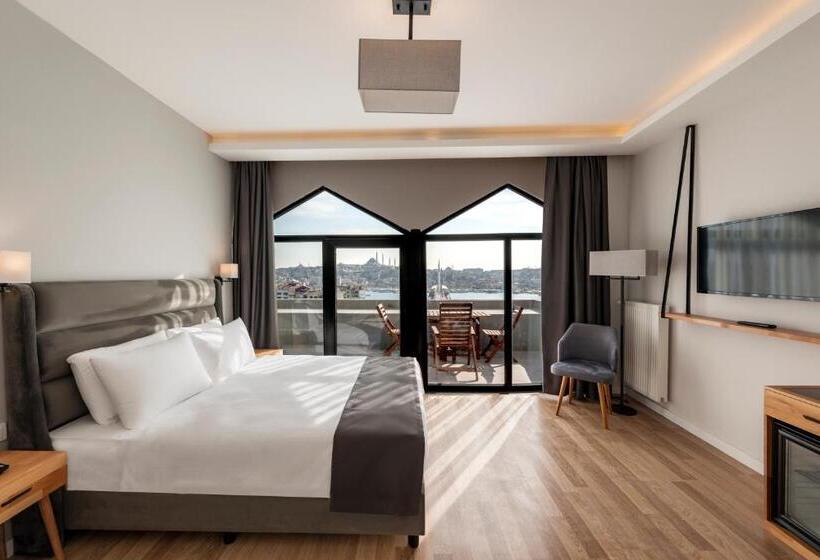 Deluxe Room View Sea with Balcony, Doruk Palas